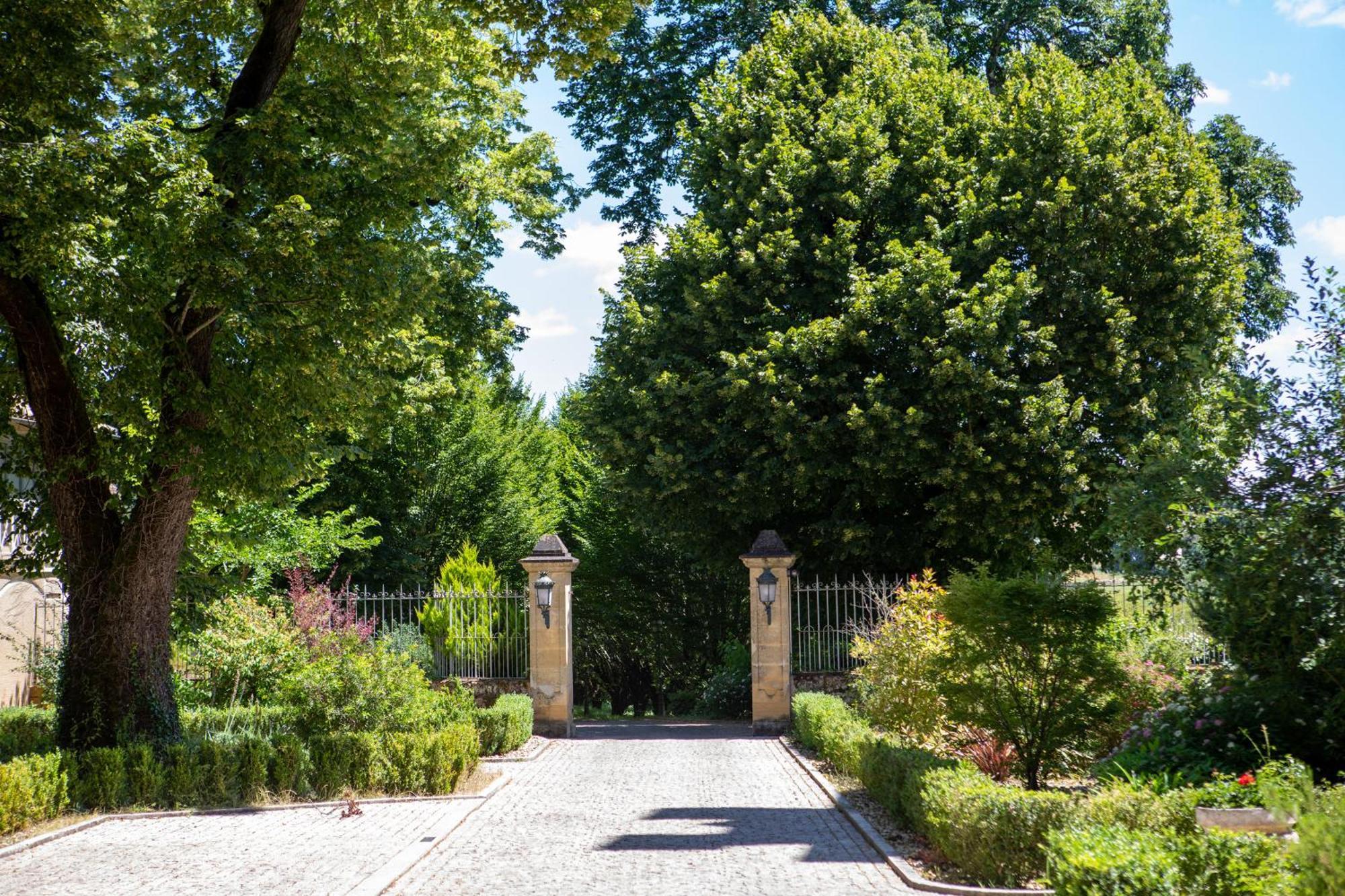 Domaine du Château de Monrecour - Hôtel et Restaurant - Proche Sarlat Saint-Vincent-de-Cosse Exterior foto