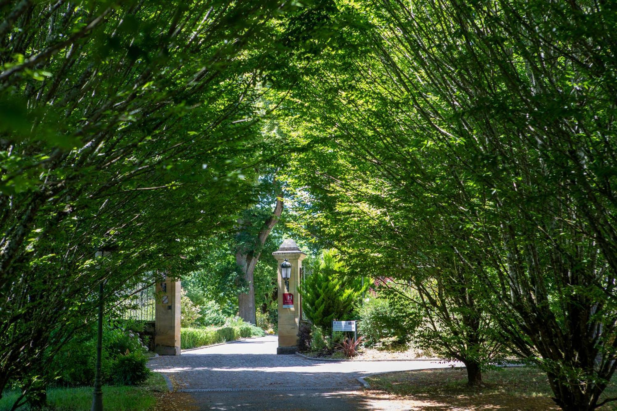 Domaine du Château de Monrecour - Hôtel et Restaurant - Proche Sarlat Saint-Vincent-de-Cosse Exterior foto