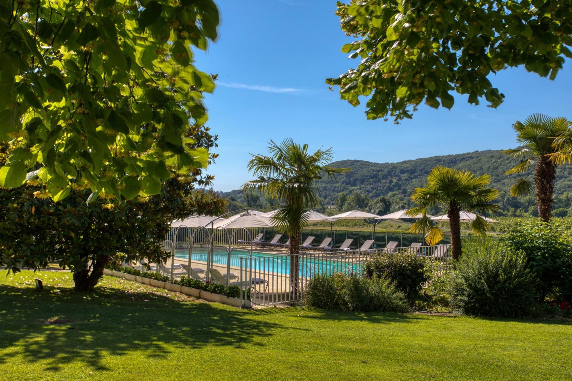 Domaine du Château de Monrecour - Hôtel et Restaurant - Proche Sarlat Saint-Vincent-de-Cosse Exterior foto
